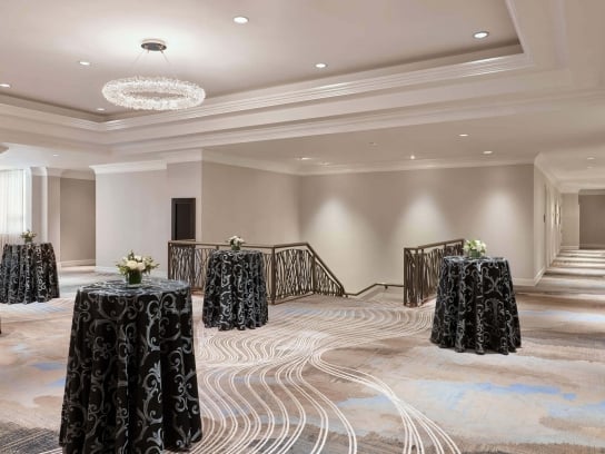 Meeting or event in foyer