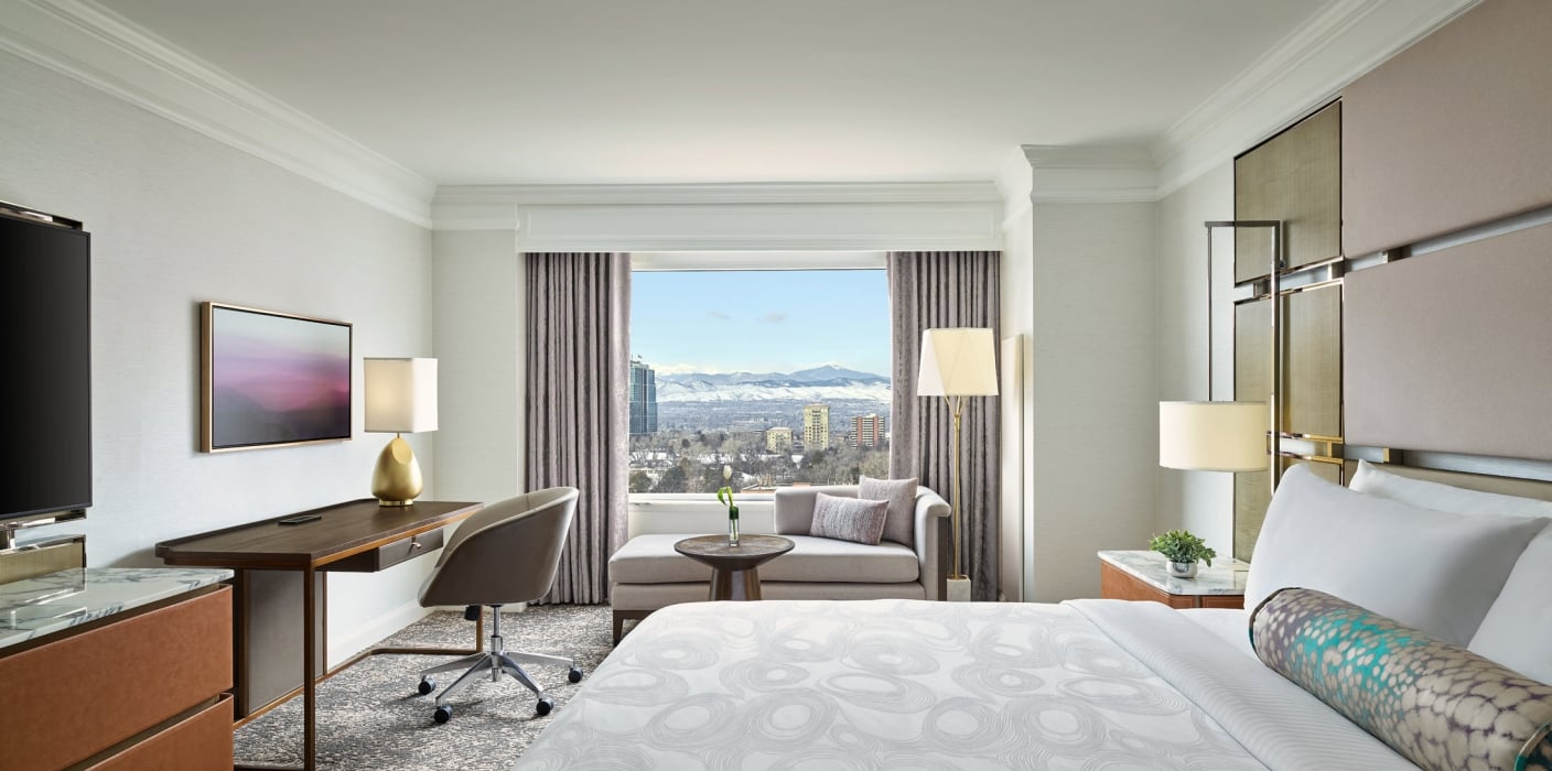 Hotels Near Downtown Denver - Mountain View King