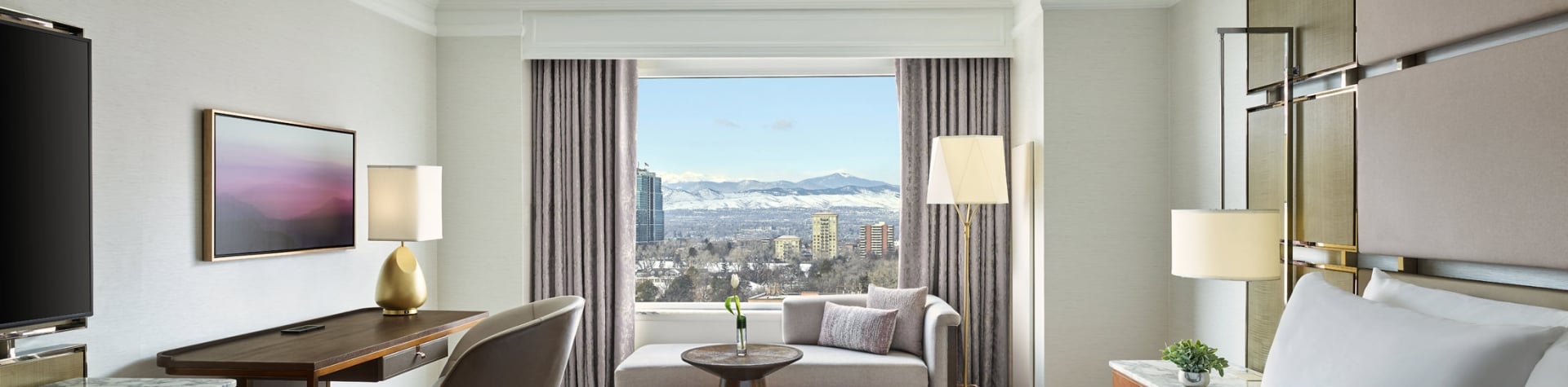 Hotels Near Downtown Denver - Mountain View King