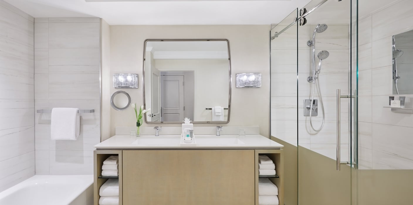 Standard bathroom 2