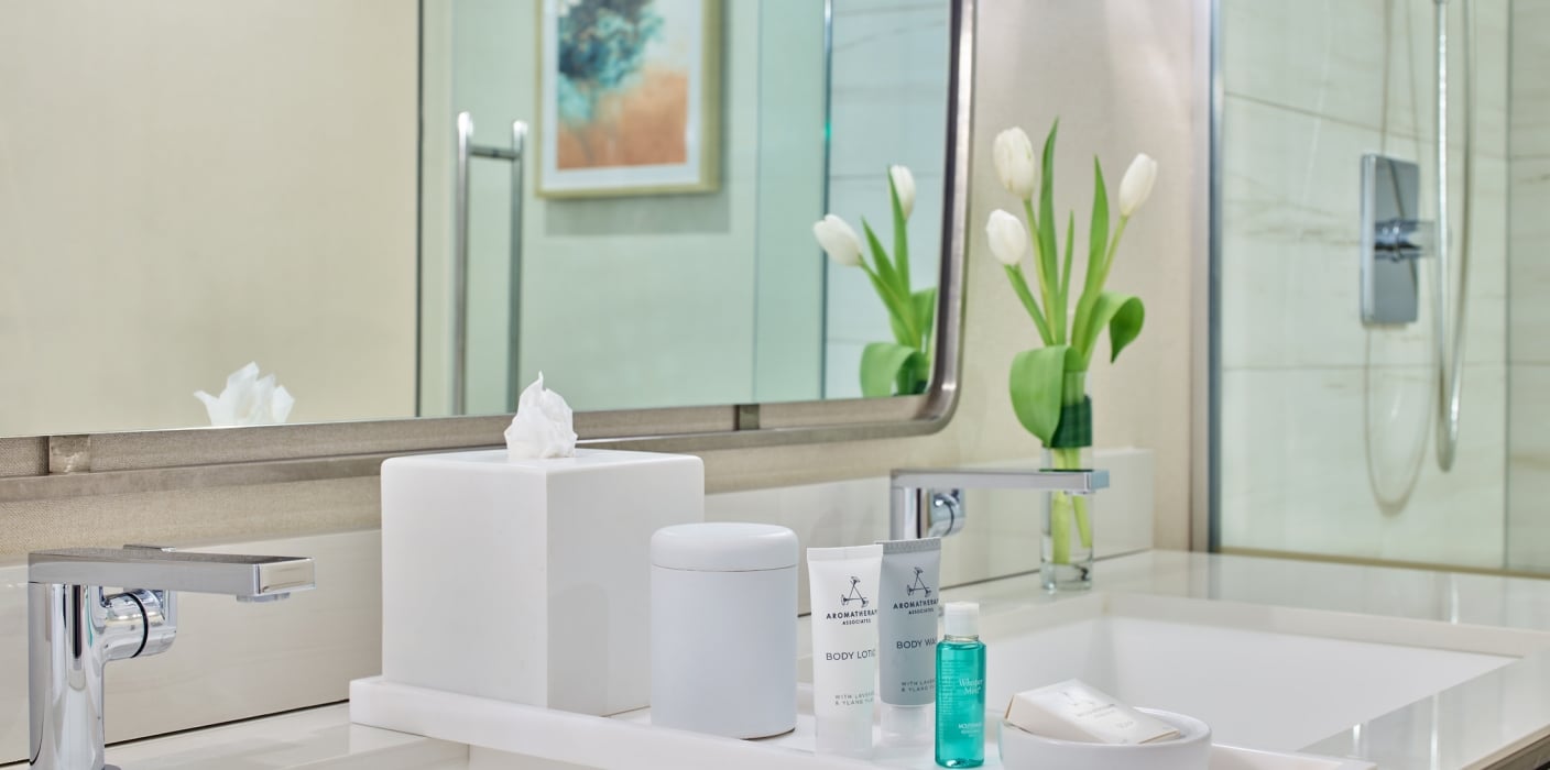 Standard bathroom vanity