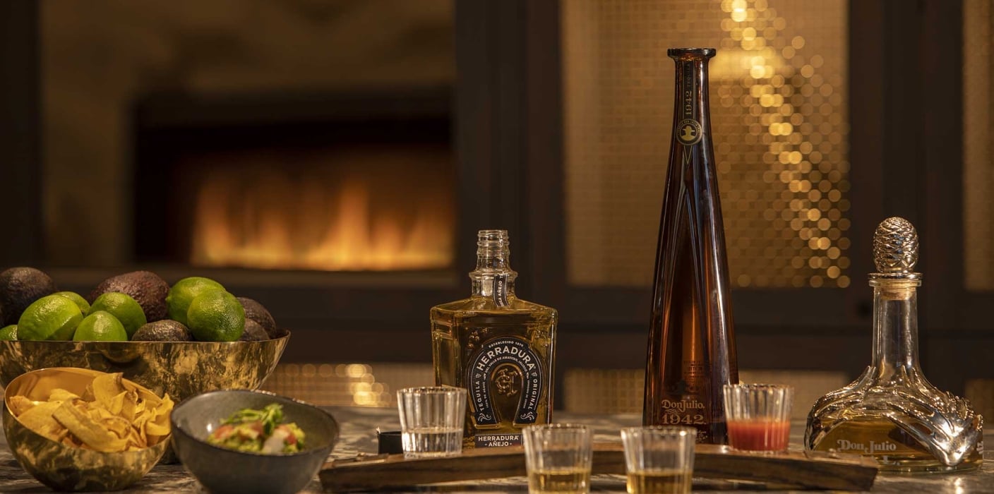 Drinks at Toro Toro Hotel Clio Rooms | Hotel Clio Lounge: a classic and luxurious collection hotel, located in Cherry Creek North, Denver's shopping district | Hotel Clio Denver | Hotels To Stay In Denver, Colorado |