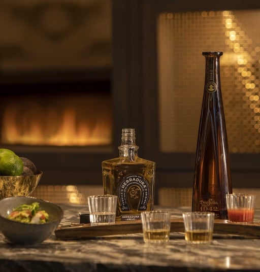 Drinks at Toro Toro Hotel Clio Rooms | Hotel Clio Lounge: a classic and luxurious collection hotel, located in Cherry Creek North, Denver's shopping district | Hotel Clio Denver | Hotels To Stay In Denver, Colorado |